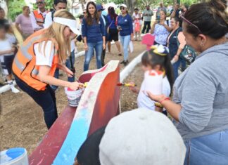 Lleva Paty Lobeira de Yunes el programa “Adopta tu Parque” al fraccionamiento Hacienda Sotavento