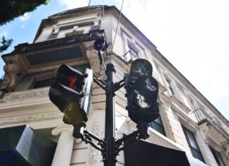 Renueva Ayuntamiento semáforos del Centro Histórico