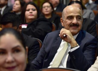 Asiste Ricardo Ahued a comparecencia del gobernador Cuitláhuac García Jiménez