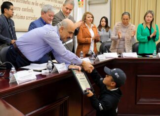 Reconoce Ayuntamiento a deportistas y entrenadores xalapeños
