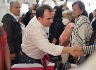 Veracruzanas merecen un gobierno que les cumpla: Pepe Yunes