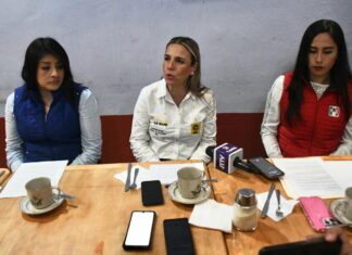 MORENA OLVIDÓ A LAS MUJERES