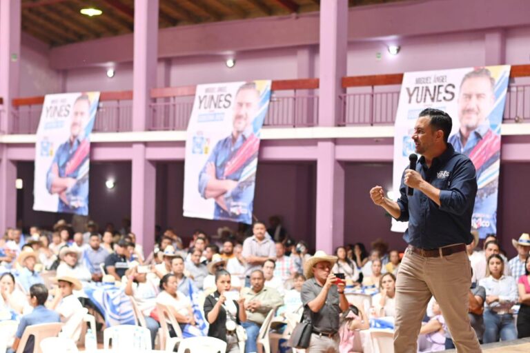 ”La gente tiene la esperanza de lograr un cambio verdadero en Veracruz”: Miguel Ángel Yunes Márquez ”La gente tiene la esperanza de lograr un cambio verdadero en Veracruz”: Miguel Ángel Yunes Márquez
