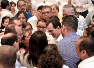 Presenta Pepe Yunes propuestas para recuperar la salud de Veracruz