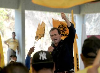 El gobierno le mintió al sur de Veracruz: Pepe Yunes