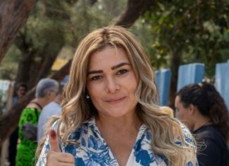 “Todo tranquilo en Boca del Río”, dice MaryJose al emitir su voto