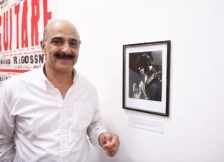 Devela Ricardo Ahued placa en honor del Dr. Alfonso Moreno