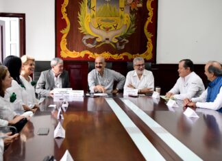 Invita Ayuntamiento a la 14 Exposición Autos Antiguos 2024