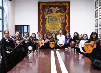 Recibe Ricardo Ahued a integrantes de Tunas Femeniles