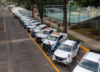 Entrega Ricardo Ahued vehículos para brindar mejores servicios