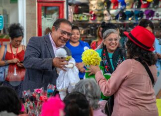 Realiza DIF Municipal expo venta en apoyo a adultos mayores