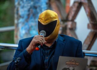Presentan el libro “Tinieblas, el gigante sabio”