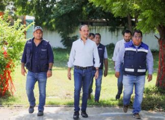 Alcalde Juan Manuel Unánue anuncia más domos para escuelas de Boca del Río