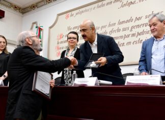 Carlos Converso, medalla al mérito artístico