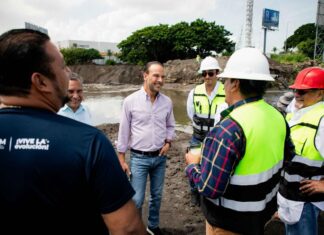 Supervisa Alcalde Juan Manuel Unánue los trabajos de dragado del río Jamapa