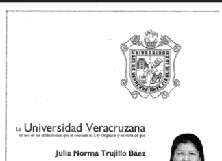 Rector de la UV Martín Aguilar firmó título profesional sin protocolos, ni tesis imponiendo a Norma Trujillo en la CGCS