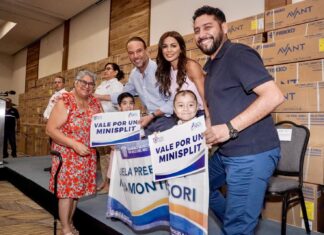 Entrega Alcalde Juan Manuel Unánue 240 aires acondicionados a 120 planteles de Boca del Río