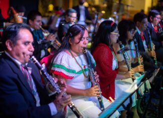 Celebran “Noche Mexicana” en el Barrio Mágico de Xallitic