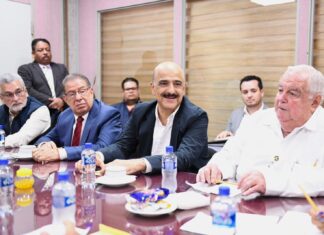Entrega Ricardo Ahued proyectos de la Ley de Ingresos y Presupuesto de Egresos 2025
