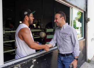 Alcalde JM Unánue pavimentará la avenida Paseo Boca del Río en La Tampiquera