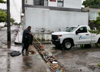 Tras intensas lluvias, se atendieron 32 llamados de auxilio en Boca del Río: Alcalde JM Unánue