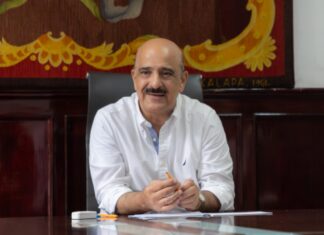 Recibe Ricardo Ahued a empresariado local