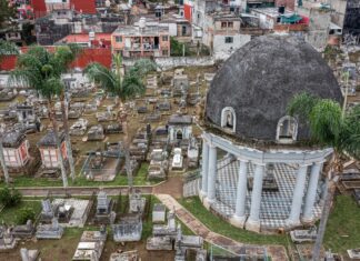 Emite PC Municipal recomendaciones por visita masiva a los panteones