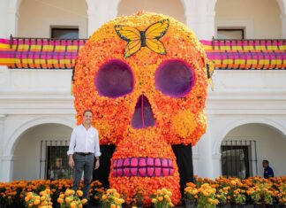 Inaugura Alcalde Juan Manuel Unánue muestra de altares en el marco del Día de Muertos