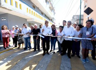 Entrega Ricardo Ahued obras de pavimentación en colonias de la periferia