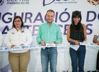 Alcalde Juan Manuel Unánue entrega domo nuevo al CBTis 79