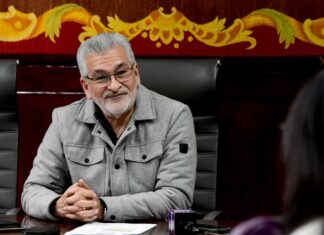 Clausura Ayuntamiento negocio en zona de Los Lagos
