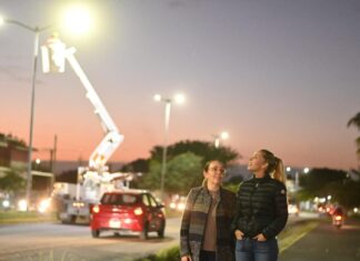”Rehabilitamos el alumbrado público en la avenida Cuauhtémoc para mejorar la iluminación en la zona”: Paty Lobeira
