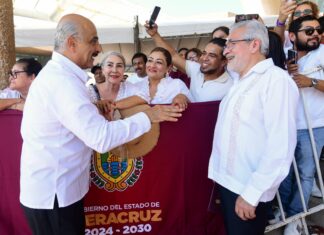 Asiste Alberto Islas al Informe de los Primeros 100 Días de Gobierno de Rocío Nahle