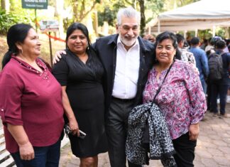 Celebra Alberto Islas el Día del Jardinero con trabajadores de Medio Ambiente
