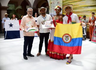 Recibe Alberto Islas a participantes del Festival Folklórico InspirArte