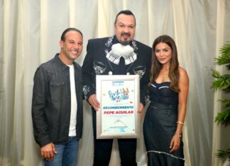 Pepe Aguilar impone una velada romántica en las Fiestas de Santa Ana 2025