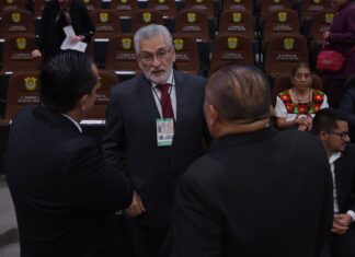 Asiste Alberto Islas a toma de protesta de magistrados y jueces