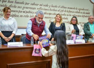 Reconoce Alberto Islas talento de “Niñas Extraordinarias”