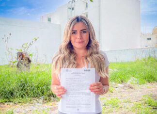 Alcaldesa Maryjose Gamboa Torales notifica segundo terreno abandonado por representar riesgo para vecinos