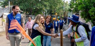 Alcaldesa Maryjose Gamboa encabeza jornada de limpieza anti inundaciones en la colonia Miguel Alemán