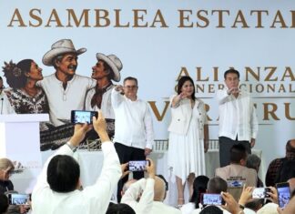 Héctor Yunes toma protesta como dirigente de Alianza Generacional por Veracruz