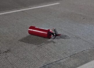 Con extintores, motociclistas atacan a ciudadanos y a elementos de Tránsito Municipal en Boca del Río